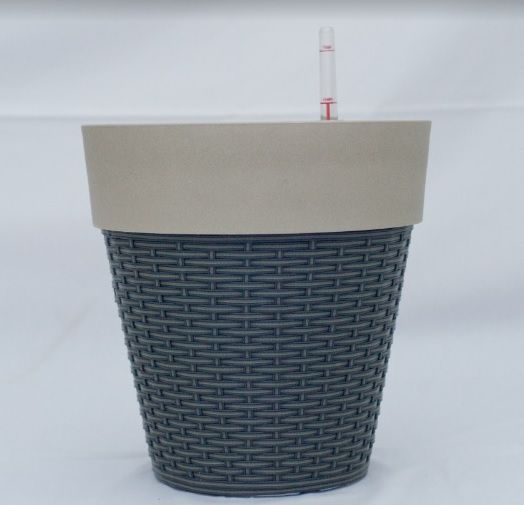 Plastic planter LTPL 2015